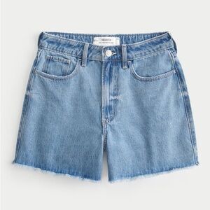 Hollister Women's High Rise Medium Wash 90s Denim Shorts | 31 or size 12